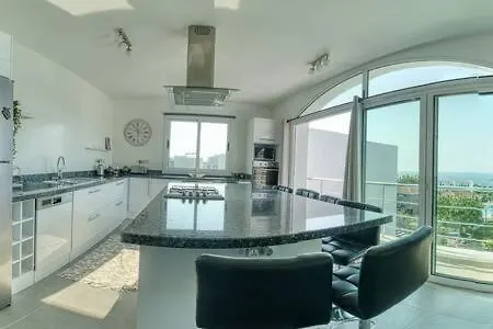 Joya Cypern Golden Deluxe Penthouse Semesterbostad Agios Amvrosios (Kyrenia)